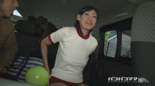 In PacoPacoMama unlimited viewing JAV MILF porn videos